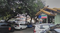 Peristiwa pengrusakan itu terjadi saat Dafy sedang makan siang di Sop Konro Mamink Daeng Tata, Tebet, Jakarta Selatan. Pelaku diduga dua orang pria yang berboncengan menggunakan sepeda motor.