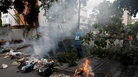  Seorang pemuda lainnya, Ronney Eloy Tejera Soler tewas dalam aksi protes di kawasan Los Teques, di pinggiran ibu kota Caracas. Pemuda tersebut berumur 24 tahun.