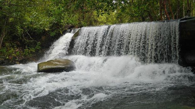 Air Terjun Pancur Aji (Kurnia/detikTravel)
