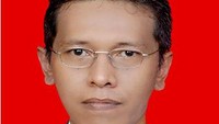 Adian Yunus Yusak (Komisi VII, Fraksi PDIP). Bertugas di Komisi VII yang membidangi Energi Sumber Daya Mineral, Riset & Teknologi, Lingkungan Hidup.