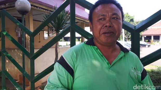 Contraflow di Jalan Salemba Raya, Warga: Enak Lancar Walau Muter