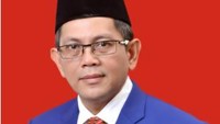 Taufiqulhadi (Komisi III, Fraksi NasDem). Inisiator hak angket KPK dan menjadi perwakilan pengusung yang membacakan sederet alasan hak angket digulirkan.