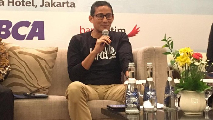 Berkaos Oblong, Sandiaga Bicara Soal Wirausaha Anak Muda Jakarta