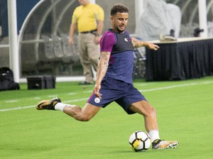 Chelsea Sempat Coba Beli Kyle Walker