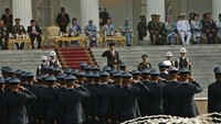 Pelantikan itu juga dihadiri Wapres Jusuf Kalla. Pool/Puspen TNI.