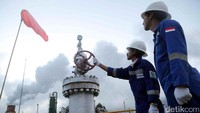 Kementerian ESDM melalui Direktorat Jenderal Energi Baru Terbarukan dan Konservasi Energi (EBTKE) menargetkan pemanfaatan panas bumi alias harta karun energi sebagai bahan baku listrik mencapai 1.858, 5 megawatt (MW) di tahun ini.
