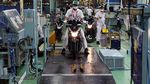 Melihat Perakitan Motor Honda di Sunter
