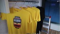 Kaus bergambar KRL yang dijual di C-Corner (Foto: dok. PT KAI Commuter Jabodetabek)