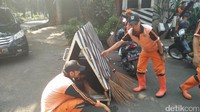 Kawasan Menteng merupakan kawasan yang disebut Ketua DPRD DKI Prasetyo Edi petugas PPSU-nya bekerja malas-malasan (Foto: Aditya Fajar/detikcom)