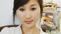 Ini adalah Song Hui, seorang gadis yang tinggal di Kaesong dekat dengan perbatasan Korea Selatan. Manis nggak menurut kamu? (Young Pioneer Tours/Instagram)