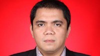 Arteria Dahlan (Komisi II, Fraksi PDIP). Bertugas di Komisi II yang membidangi pemerintahan dalam negeri, otonomi daerah, aparatur & reformasi birokrasi dan kepemiluan.