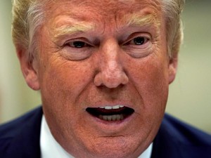 Trump Ancam Embargo Negara yang Berbisnis dengan Korut