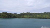 Pulo Aceh yang terletak di daerah terluar Kabupaten Aceh Besar ini memiliki sejumlah Pulau. Namun cuma dua pulau yang berpenghuni yaitu Pulo Breuh dan Pulo Nasi (Agus/detikTravel)