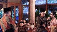 Mengintip momen proses lamaran mantan kekasih Yuni Shara, Chiko Hakim dengan Citra Soeroso. (Foto: Chiko Hakim (Instagram Chiko Hakim)