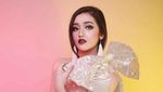Pose Ranty Maria Tampil Mempesona