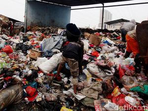 Inovatif! Siswa SMA Sulap Sampah Plastik Jadi Media Tanam