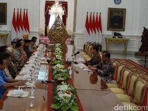 Jokowi Ditemui Purnawirawan TNI untuk Bahas Pancasila di Istana
