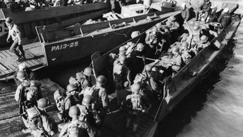 Pasukan sekutu bersiap meluncur ke Prancis. Foto: Getty Images