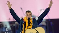 Justin Bieber mengaku dirinya membutuhkan relaksasi sehingga tidak bisa melanjutkan turnya. Foto: Getty Images/Dave Hogan for One Love Manchester