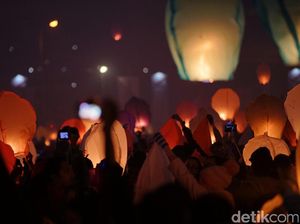 Ribuan Lampion Dilepaskan di Dieng, Airnav Terbitkan NOTAM