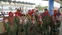 Seperti nama kostumnya, inilah Tari Hudoq yang digunakan untuk menyambut musim panen atau masa tanam (Masaul/detikTravel)