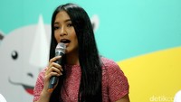Juru bicara Kemenpora Anindya K Putri mengumumkan para calon Paskibraka di gedung Kemenpora, Jakarta, Selasa (25/7/2017).