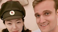 Beberapa operator tur di dunia, menawarkan paket perjalanan ke Korea Utara seperti Young Pioneer Tours. Operator ini pun akan mengajak turis melihat dan berkenalan dengan orang-orang asli Korea Utara (Young Pioneer Tours/Instagram)