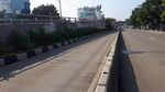 Foto: Di Tempat Ini Pemobil Masuk Busway dan Dipaksa Mundur TransJ