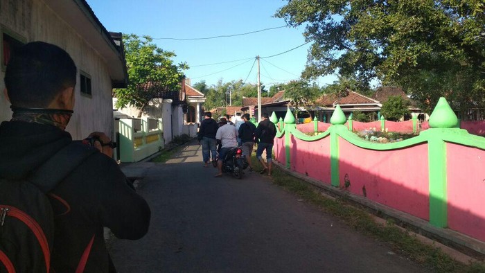 Bacok Polisi saat Ditangkap, Tiga Begal Diburu