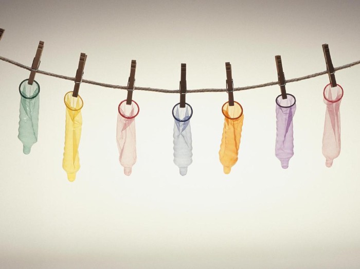 Tren Aneh Menghirup Kondom Lewat Hidung Muncul Lagi