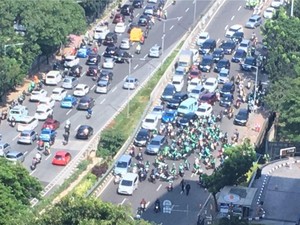 Ojek Online Tutup Jalan Casablanca, Grab Imbau Driver Patuh Aturan