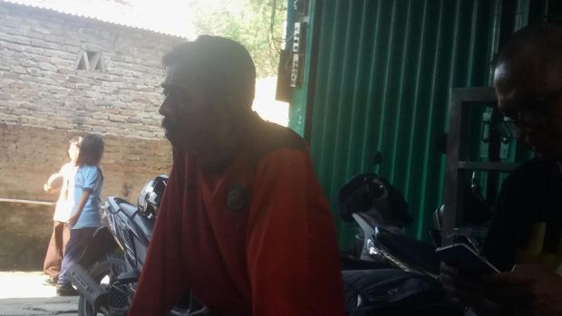 Keluarga menyakini Hamid terbakar karena bunuh diri.