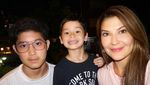Happy Moment! Saat Tamara Bleszynski Liburan Bareng Dua Putranya