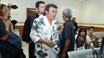 All White! Penampilan Rhoma Irama di Persidangan Ridho Rhoma