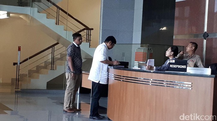 Kasus BLBI, KPK Periksa Eks Menteri BUMN Laksamana Sukardi