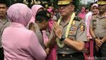 Irjen Idham Melepas Irjen Iriawan Tinggalkan Polda Metro