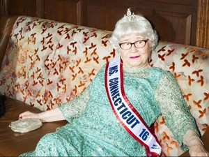 Nenek Umur 91 Tahun Menangi Kontes Kecantikan di Connecticut AS
