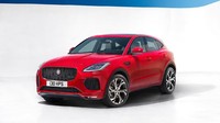 Jaguar E-Pace ini mengadopsi mesin, sasis crossover milik Range Rover Evoque sehingga tampilan maskulin bakal diberikan model ini. Foto: Pool (Motor1)