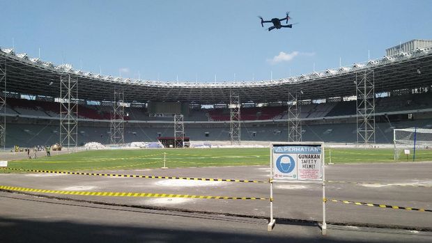 Kajati DKI Tinjau Proyek Renovasi GBK  Tes Kursi  Stadion 