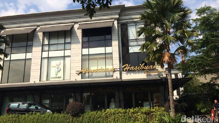 Jemaah Umrah First Travel Mau Minta Refund ke Butik Anniesa Hasibuan