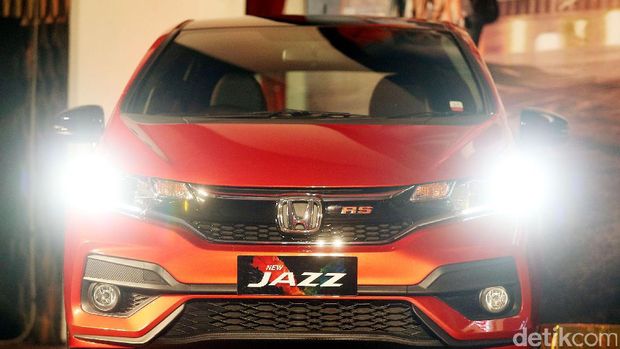 Bagian depan Honda Jazz model 2017
