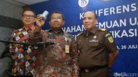 Direktur Eksekutif Departemen Pengelolaan Uang BI, Suhaedi, mengungkapkan sebelum dilakukan pemusnahan, BI melakukan penelitian keaslian atas uang rupiah di laboratorium Bank Indonesia Counterfeit Analysis Center (BI-CAC).