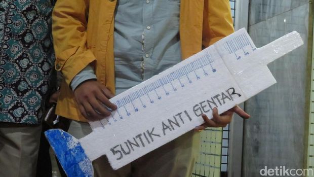Pansus angket KPK terima 'suntik anti getar' /
