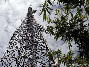 Menara Sinyal Penjaga Nusantara