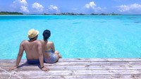 Kalau kayak begini serasa dunia milik berdua banget nggak sih? (Foto: Sammy Simorangkir dan Viviane (Instagram Sammy)