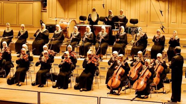 Ini Orkestra Pertama Dunia yang Semua Anggotanya Hijabers dan Buta
