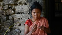 Warga Mawsynram bahkan jarang melihat adanya terik matahari. (AFP/Biju Boro)