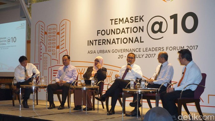 Wali Kota Makassar Jadi Pembicara di Forum Pemkot di Singapura