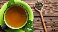 Agar kulit kencang dan muda diperlukan antioksidan. Teh hijau kaya akan antioksidan dan EGCG yang menjaga kulit tetap kencang.