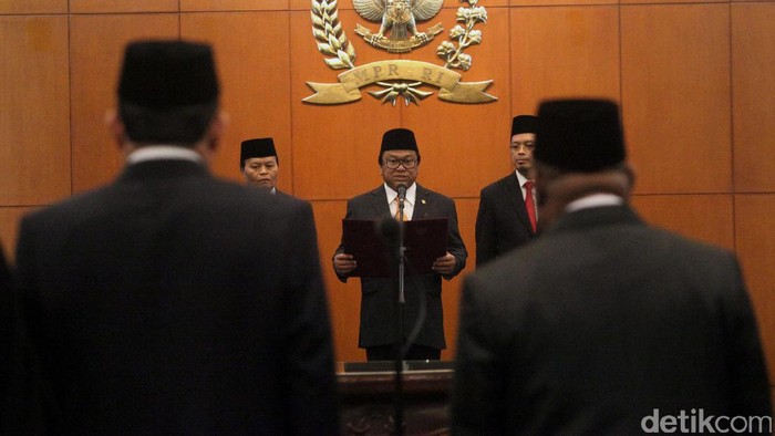 Saat Oesman Sapta Keceplosan Sapa Dirinya Sendiri